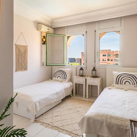 Charming 2-Bed Oasis Pool View Apartment Marrakesh Bagian luar foto