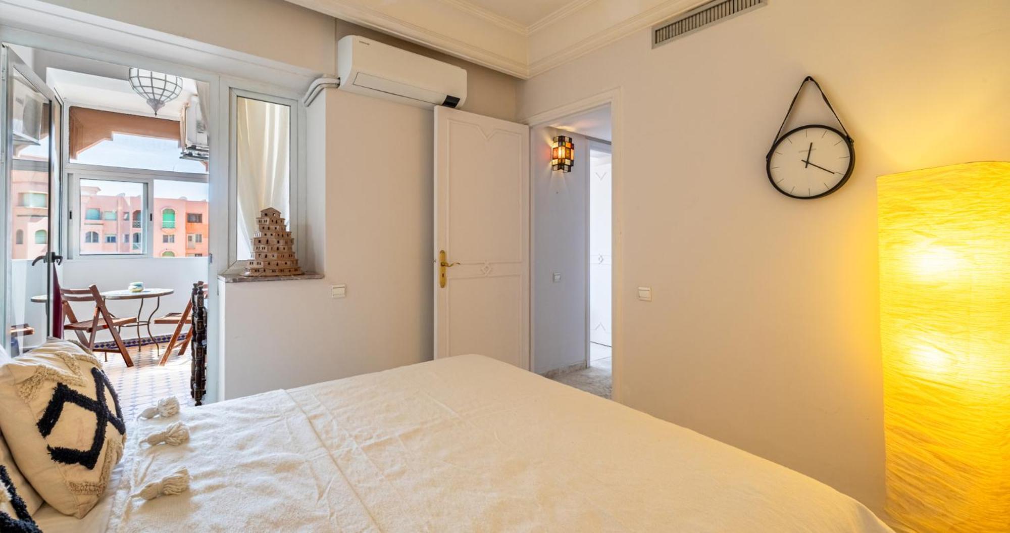 Charming 2-Bed Oasis Pool View Apartment Marrakesh Bagian luar foto